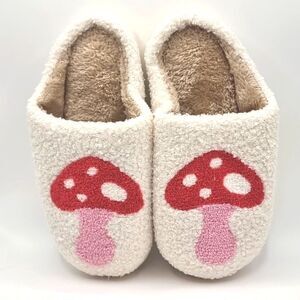 New MUSHROOM BOUTIQUE SLIPPERS